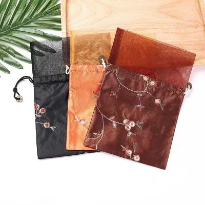 China 16*23 Cm Chinese Silk Brocade Jewelry Pouch Wedding Favor Drawstring Candy Bags for sale
