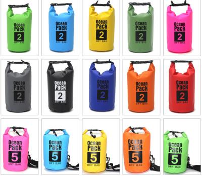 China Los mejores deportes impermeables empaquetan, el bolso seco 10l con el material del PVC para la ropa en venta
