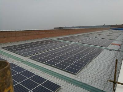 Китай Алюминий 6005-Т5 систем установки крыши панели солнечных батарей 15° с высоким ландшафтом стабильности продается