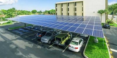Chine Structure solaire de support solaire de systèmes d'abri de voiture solaire de montage de toit de triangle plat d'inclinaison réglable à vendre