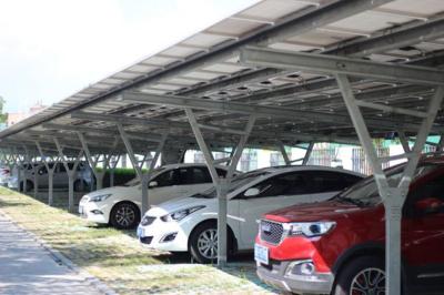 China Estructura de montaje de acero del Carport del panel solar de carbono para el soporte solar del carport de 2 coches de los coches 4 en venta