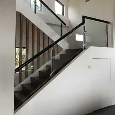 China Customizable Handrail Glass Balustrade For Interior / Exterior Use zu verkaufen