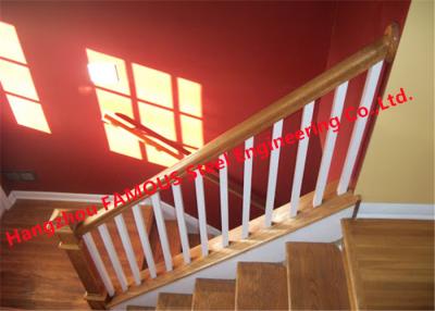 Chine Balustrades modernes de main d'escalier de 1000mm, balustrades en bois de 3FT pour les escaliers d'intérieur à vendre