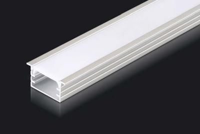 China Excelente disipación de calor Luces de aluminio LED con soportes montados con precisión en venta