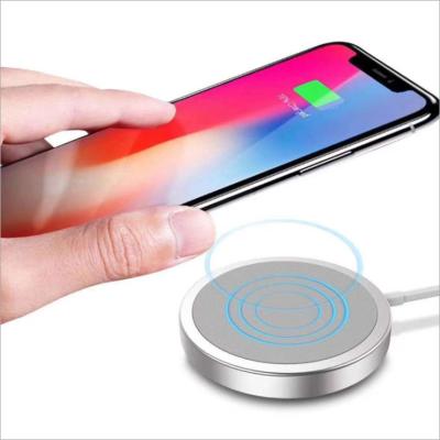 China 5W 10W 15W QI Wireless Charger Hot Magsafe Charger Aluminum Alloy for sale