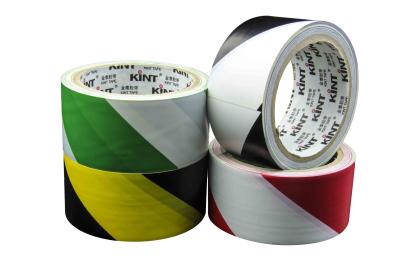 中国 安全表記の床の印テープ ポリ塩化ビニールの地下の印テープ二重色の緑の白 販売のため