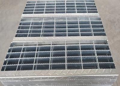 Cina la griglia del metallo fa un passo passi del metallo per grattare residenziale delle pedate del metallo delle scale all'aperto in vendita