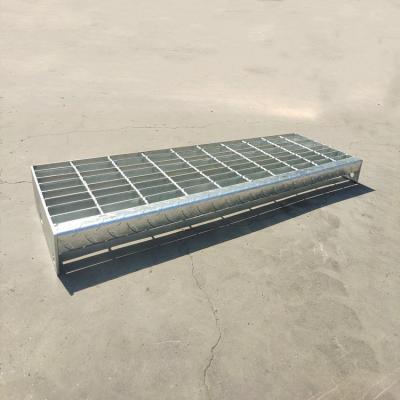 China Hot Dip Galvanized Steel Ladder Treads Gratings Metal Step Stair Tread for sale