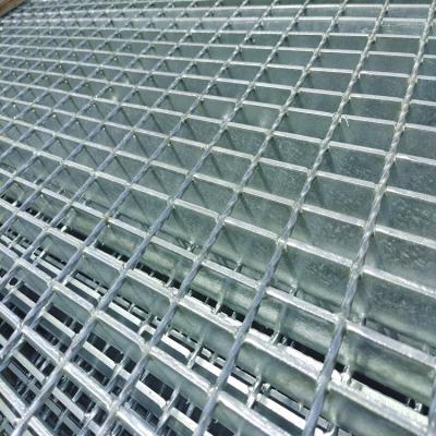 China Hot Dipped Galvanized Metal Floor Grilles , Drainage Tree Cover Steel Mesh Grating for sale