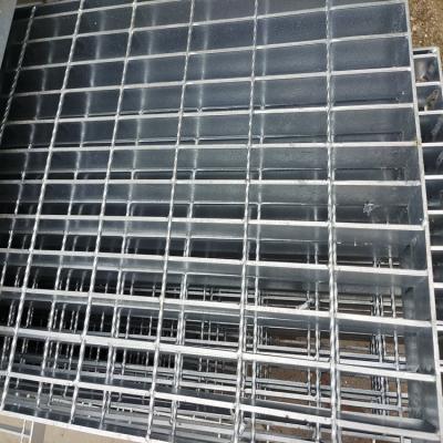 China Drain Channel Grating Trench Cover Leak Proof Floor Carbon Steel Foot Pedals for sale