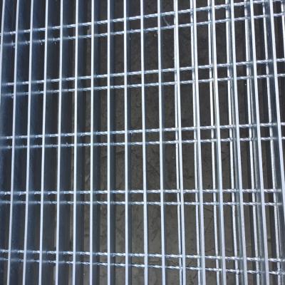 China Anti Corrosion Industrial Steel Grating Anti Slip Stair Step Galvanized for sale