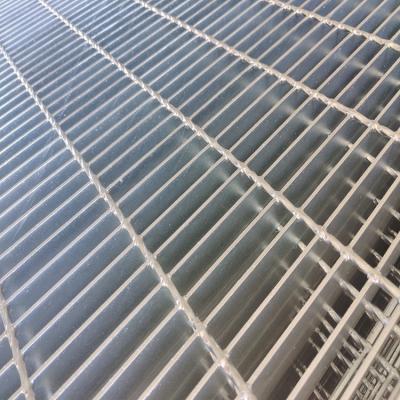 China Offshore Industrial Steel Grating For Oil Site Maintenance Equipment Step Plate for sale