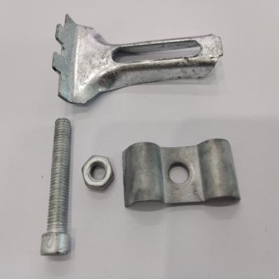 China Corrosion Resistant Silver Metal Fence Post Clips For Fencing Applications for sale