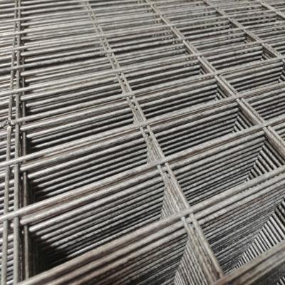 China 1.2m Height Welded Wire Mesh Fence 75x75mm Mesh Size Peach Post for sale