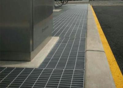 China Platform Walkway Grating Trench Cover , Floor Trench Drain Grates for sale