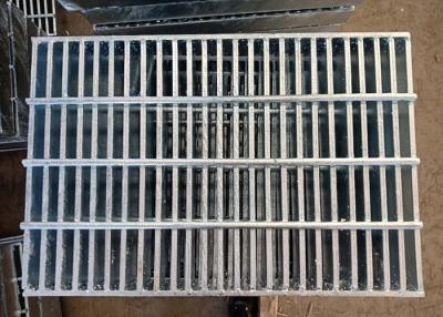 China Hot Dip Galvanized Heavy Duty Steel Grating Serrated  Bar Long Working Life for sale