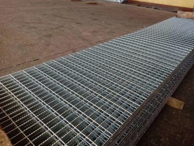 China Standard Safety Welded Serrated galvanized steel grating used industrial platform for sale