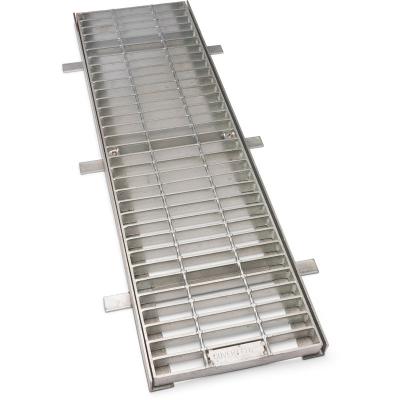 China Drainage Cover Road 32x5mm Galvanised Steel Grating for driveway trench drain grates for sale