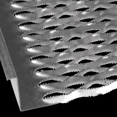 China Puntal antideslizante del apretón de las pisadas de escalera del tablón que ralla la placa de metal galvanizada en venta