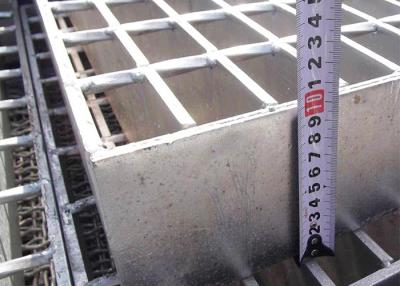 China Floor Gully Grid Mesh Industrial Steel Grating Walkway Catwalk Deck Galvanized for sale