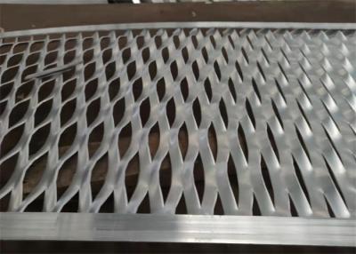 Chine Aluminium augmenté par 0.5mm de feuillard de plafond de revêtement de façade augmenté ou aplati à vendre