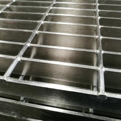 Chine Grille de plancher d'acier inoxydable de plate-forme d'industrie pour la plate-forme de passage couvert à vendre