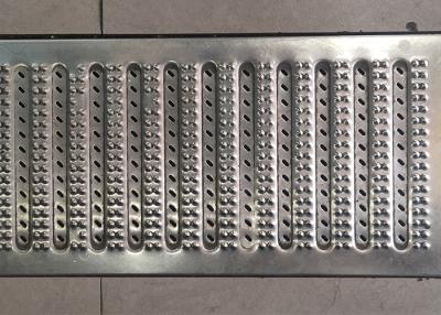 China Perforated Sheet Metal Galvanized Walkway Grating Kitchen Antislip for sale