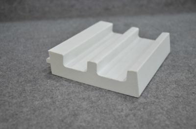 Κίνα Πλαστικά βινυλίου άσπρα σχεδιαγράμματα Eco στρωματοειδών φλεβών σχήματος περιποίησης PVC πορτών παραθύρων φιλικό προς πώληση