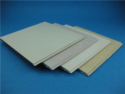 Chine Colorez les panneaux de plafond blancs de PVC de Matt les tuiles de plafond de PVC enduites par film de 250MM x de 8MM à vendre