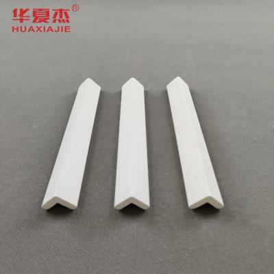 China 3/4 X 3/4 Outside Corner PVC Moulding PVC Decoration Profile Indoor à venda