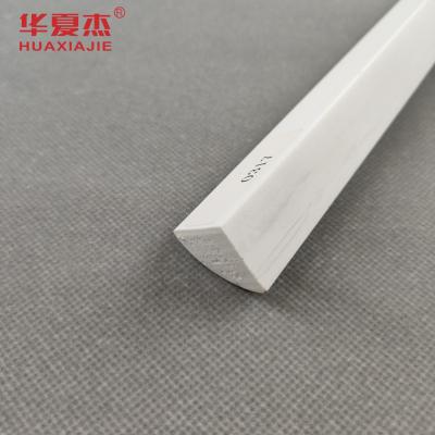 China Quarter Round White Vinyl PVC Moulding 12FT PVC Foam Mould Building Material en venta