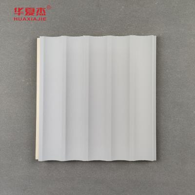 China Grey WPC Wall Panel Indoor And Outdoor Decoration U-shaped Wall Panel en venta