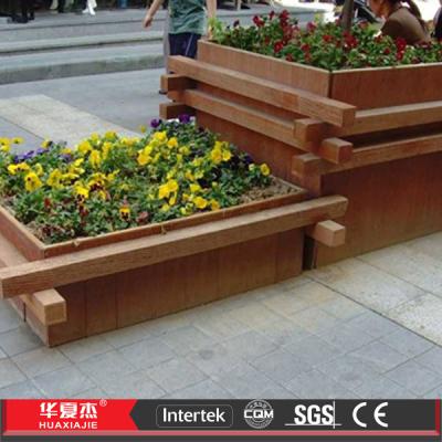 Chine Boîte décorative de fleur de Decking composé en plastique en bois de WPC pour extérieur à vendre