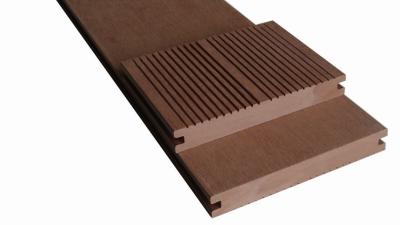 Chine Planches de plancher machinées par Decking composé extérieur solide de WPC WPC à vendre