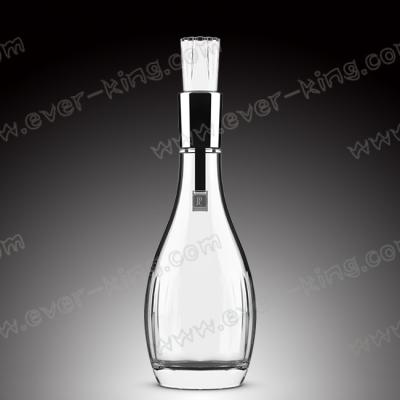 China Botella de vidrio vacía de la vodka del alcohol 500mL del tapón de cristal en venta