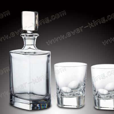 China Clear Vodka 500ML Custom Glass Bottles For Liquor for sale