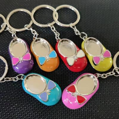 중국 Hot Sale Soft Enamel Animal Shape Keyring Custom 3D Shoes Color Cute Keychain Glitter Epoxy Cartoon Metal Key Tag For Kid 판매용