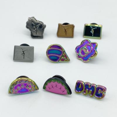 Κίνα china professional design production factory nametag badge glitter soft enamel las vegas souvenirs metal letter enamel pins προς πώληση
