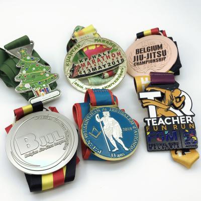 China Cute Led Light Metal Sports Medal Soft Enamel Running Race Christmas Karate Medal for sale