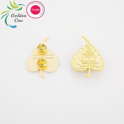 China Soft Hard Enamel Metal Leaf Shape 2D Zinc Alloy Decoration Lapel Pin Badge Custom Logo for sale