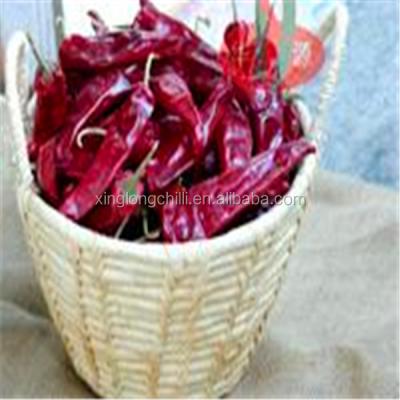 Chine Des piments rouges secs aromatiques avec des tiges pour la cuisine à vendre