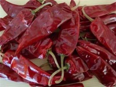 China Yidu Dried Red Chile Peppers Food Condiment 9CM Chile Pods For Pozole for sale