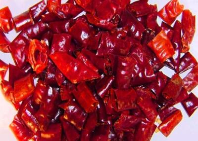 Chine 1.5CM a séché l'humidité écrasée Chili Pepper Flakes du poivron rouge 8% à vendre
