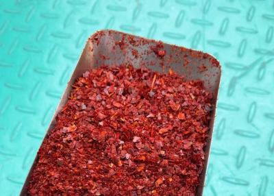 China Sun Dried Crushed Chilli Peppers Hot Chilli Flakes Oiled Red Sterilized PIZA & Komichi for sale