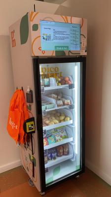China Micron Smart Vending Fresh Food Snack Drink Smart Fridge Vending Machine With Card Reader for sale