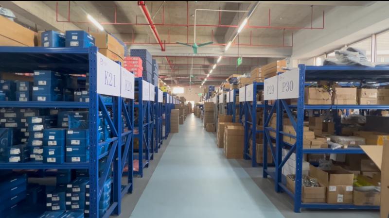 Verified China supplier - Guangzhou Hlieir Automotive Parts Co., Ltd .
