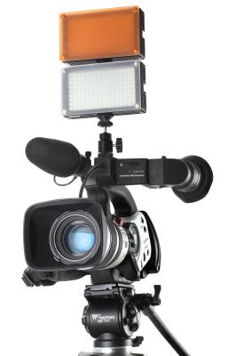 China Sola luz Led144A de la cámara de vídeo LED de color para la grabación de vídeo en venta