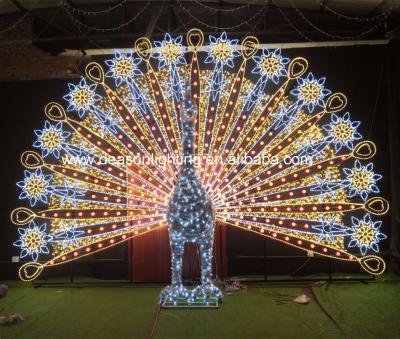 China New Christmas Wedding Festival Outdoor Large Size 3D LED Sculptures Peacock Motif Light For Sale for sale