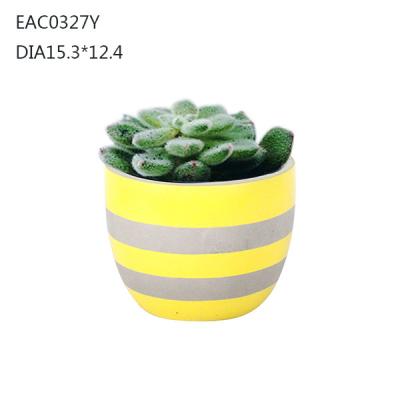 Chine Vase concret naturel de pulvérisation jaune Handmake cylindrique pour le balcon de Chambre à vendre