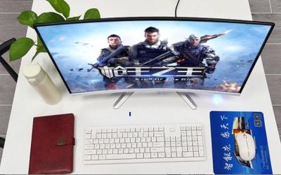 中国 32GB All-In-One Touch Screen Computer PC With 4 Quad Core 販売のため